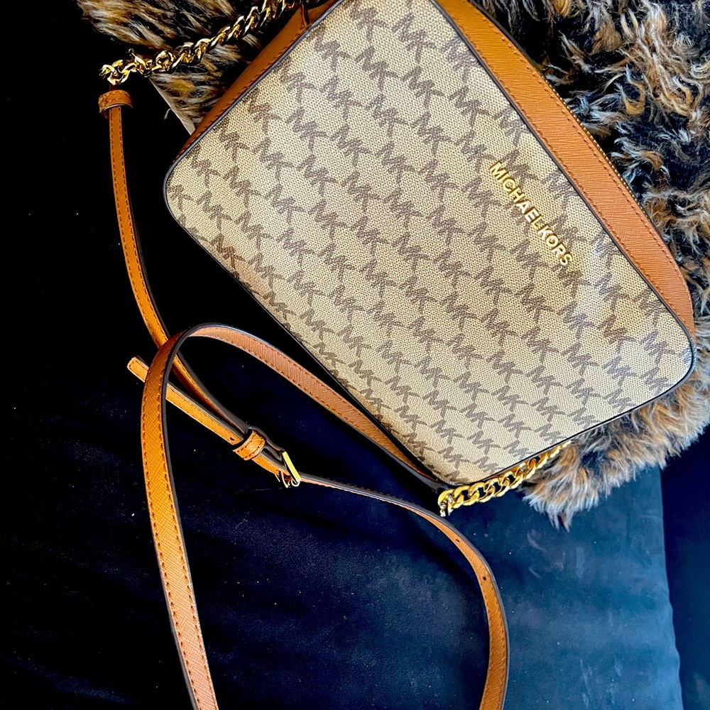 Mk crossbody